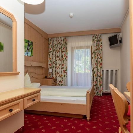 Hotel Garni Elisabeth Zell am Ziller Extérieur photo